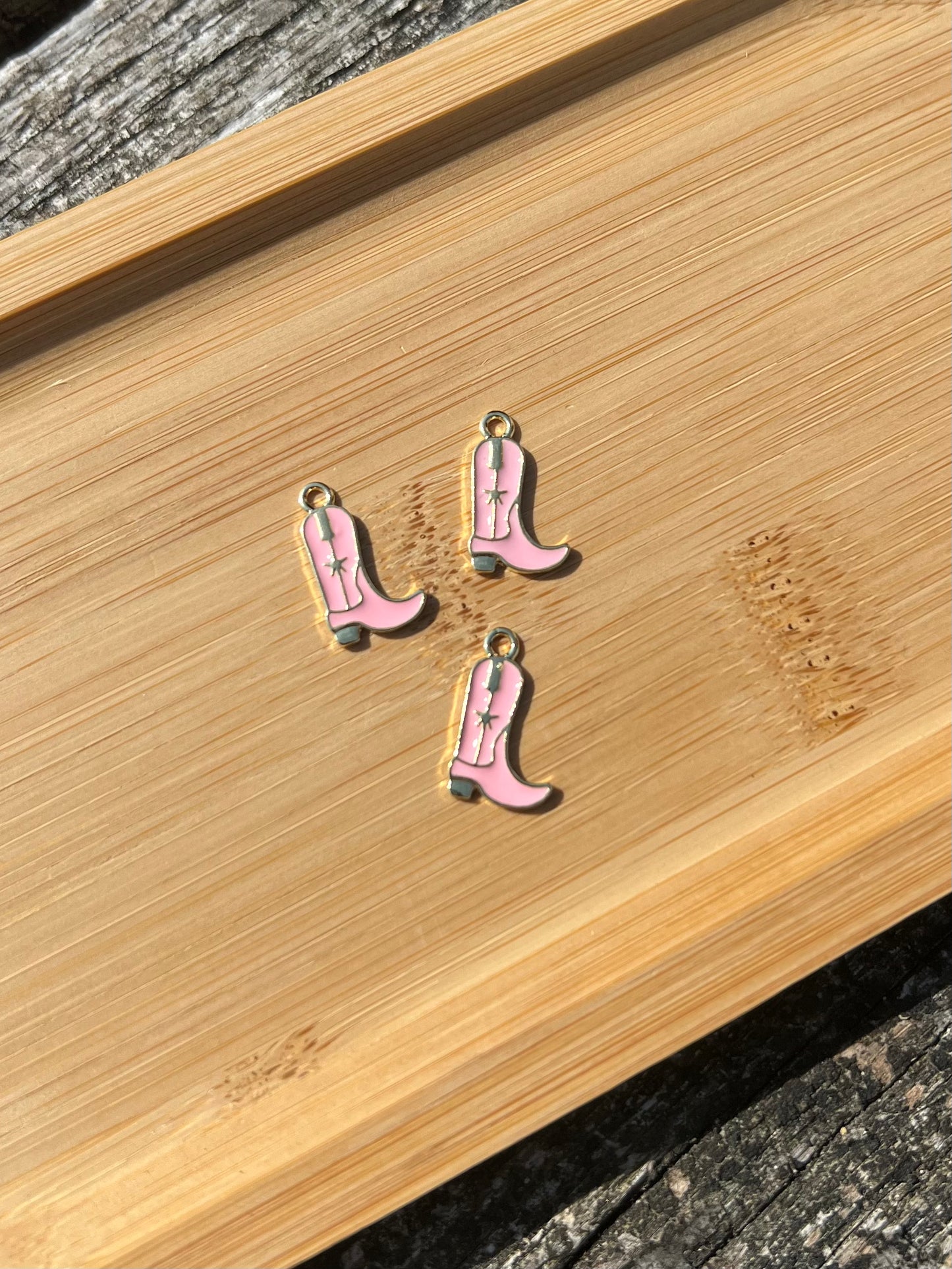 Santiag rose 🤠🎀