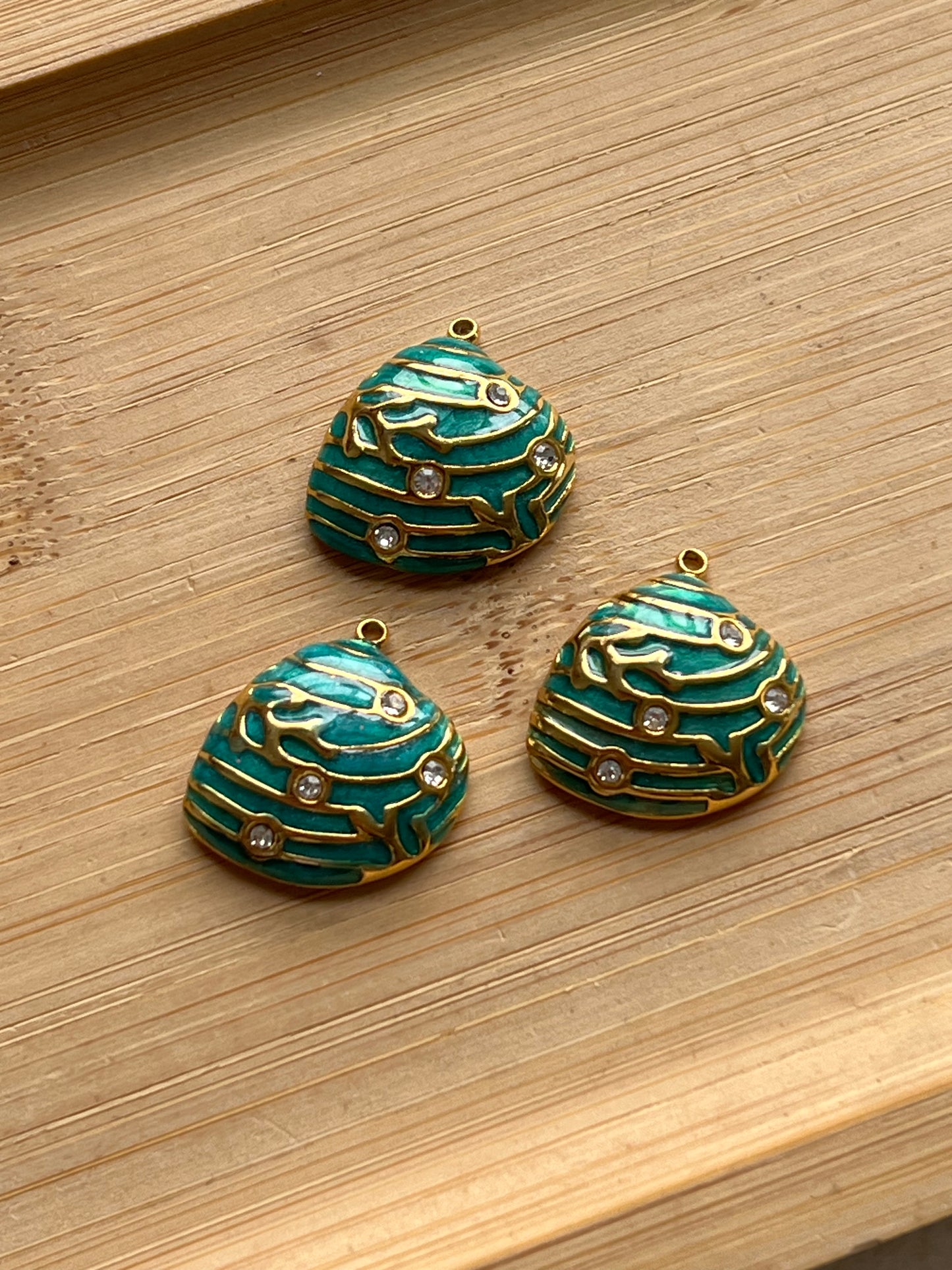 Coquillage turquoise ✨🐚🌞🌊